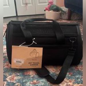 NWT Wild One Pet Travel Carrier.
